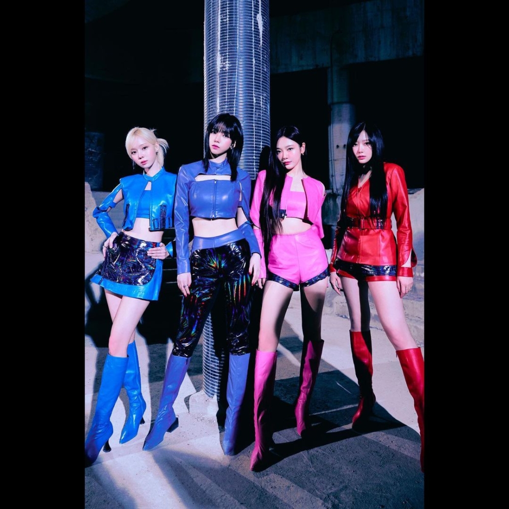 aespa穿上緊身皮衣也很有未來感
