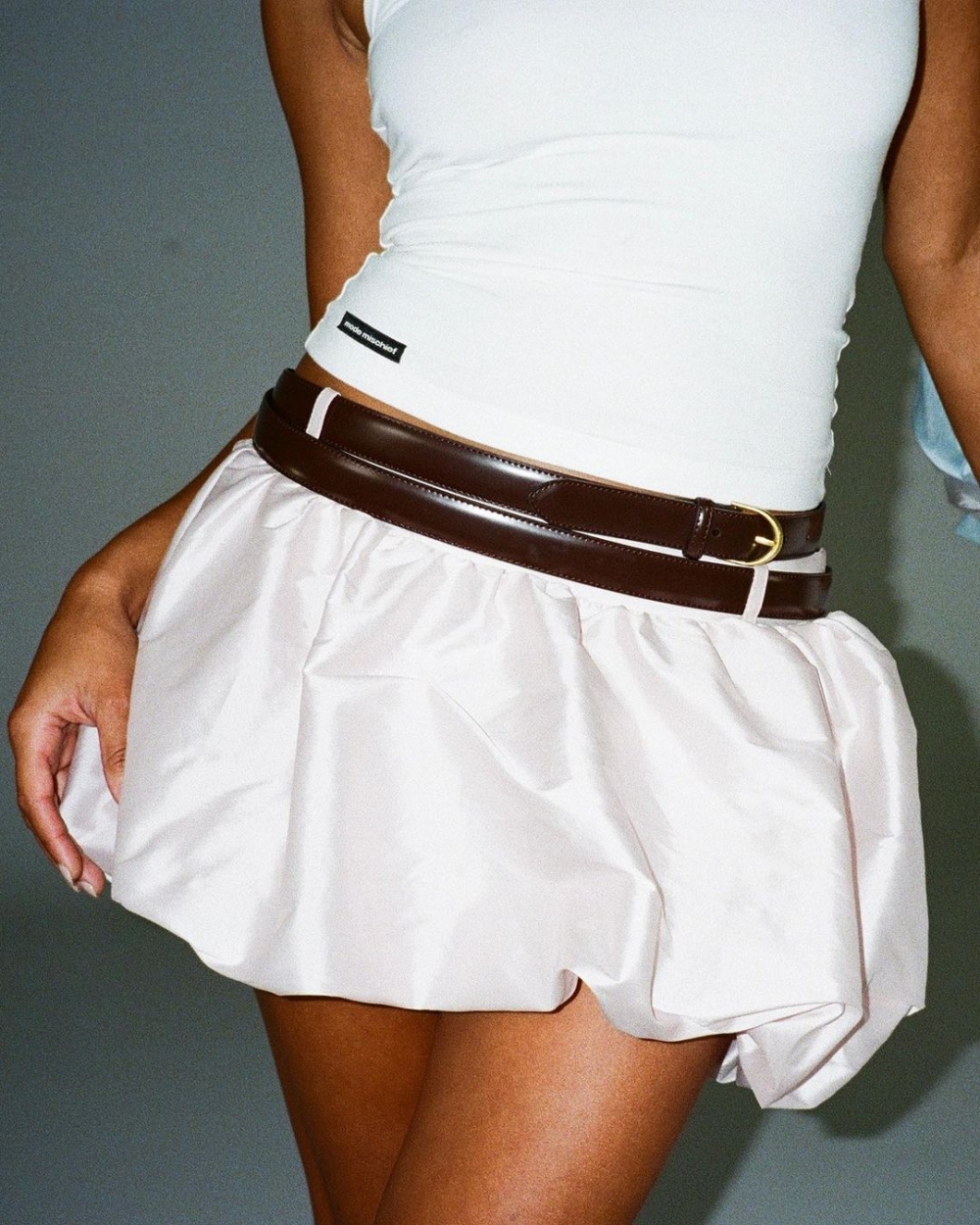 Mode Mischief泡泡裙搭上腰帶也很好看