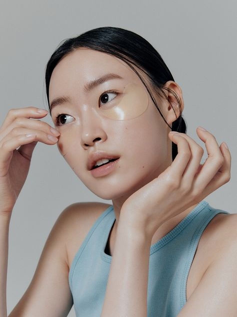 不論是乳敷,還是油敷,都是屬於眼修護都濕敷法。