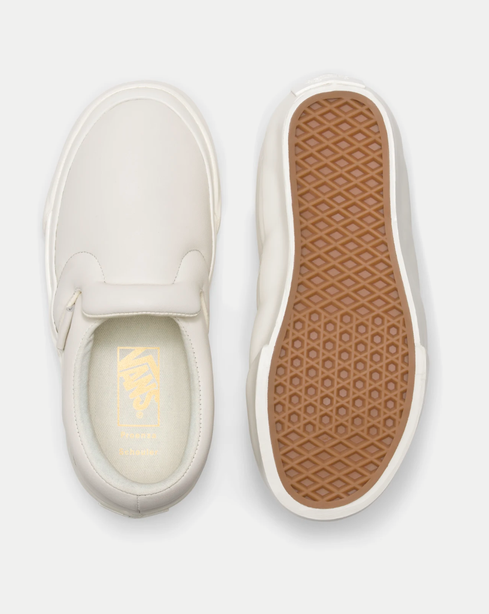Vans × Proenza Schouler Puffy Slip-On系列售價為美元$200（約HK$1,562 ）