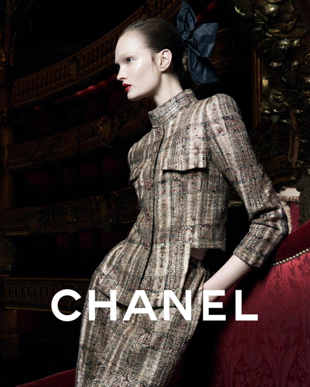 CHANEL秋冬高級訂製服系列借鏡了經典芭蕾服