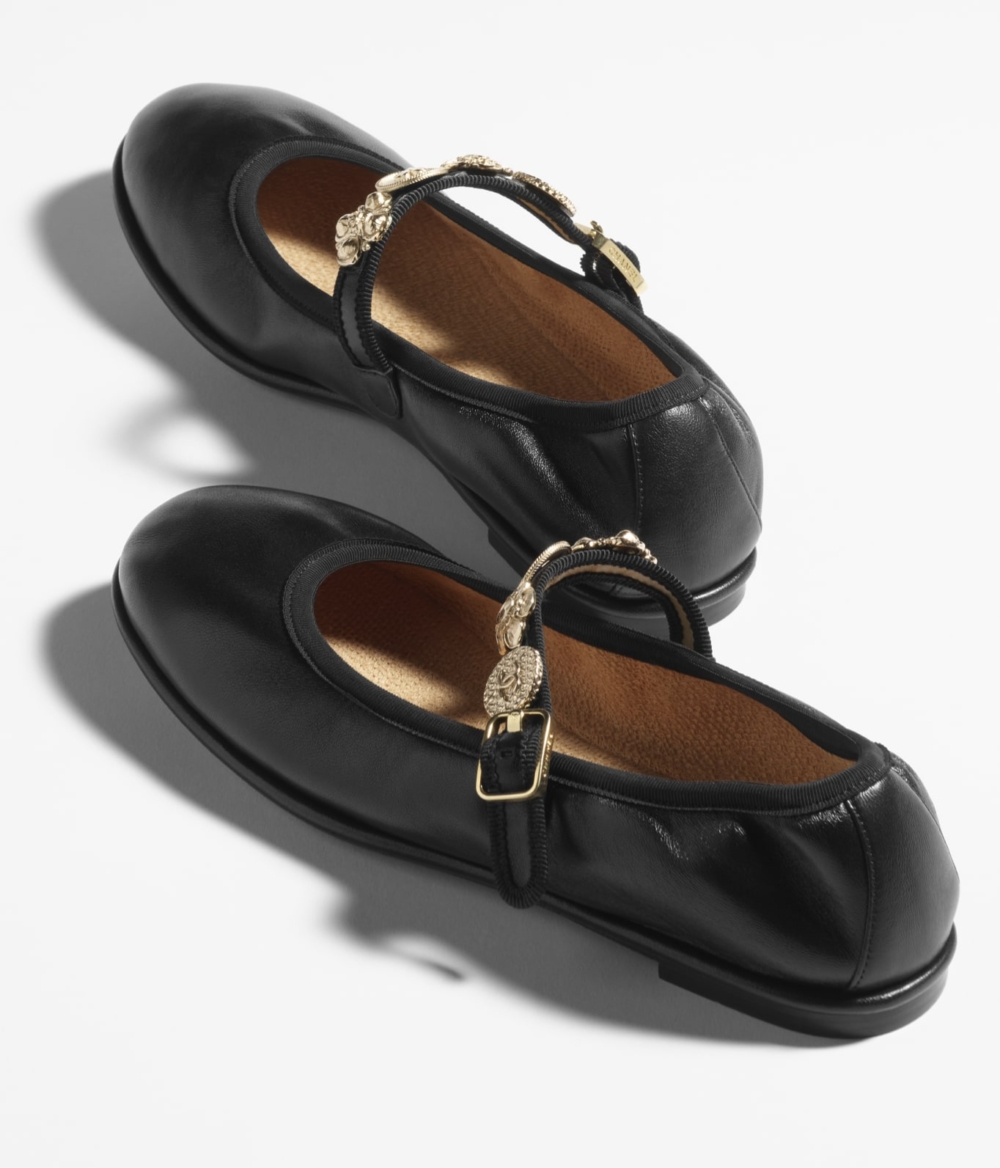 CHANEL新款Mary Janes 