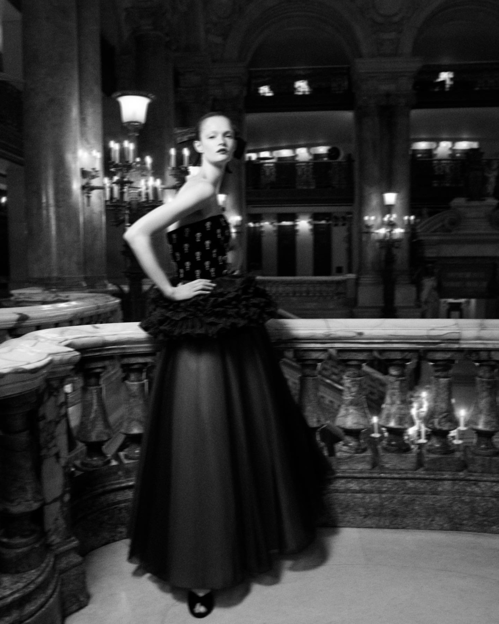 CHANEL秋冬高級訂製服系列借鏡了經典芭蕾服