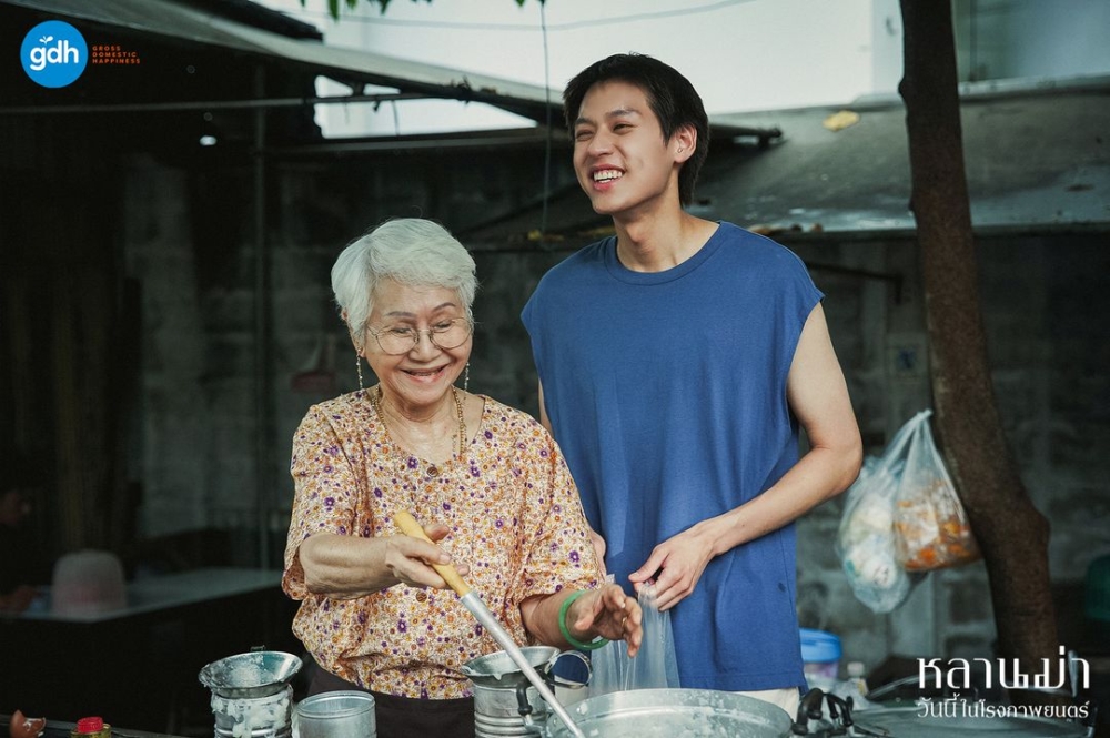 Taew Usa和Billkin互動就像真的祖孫