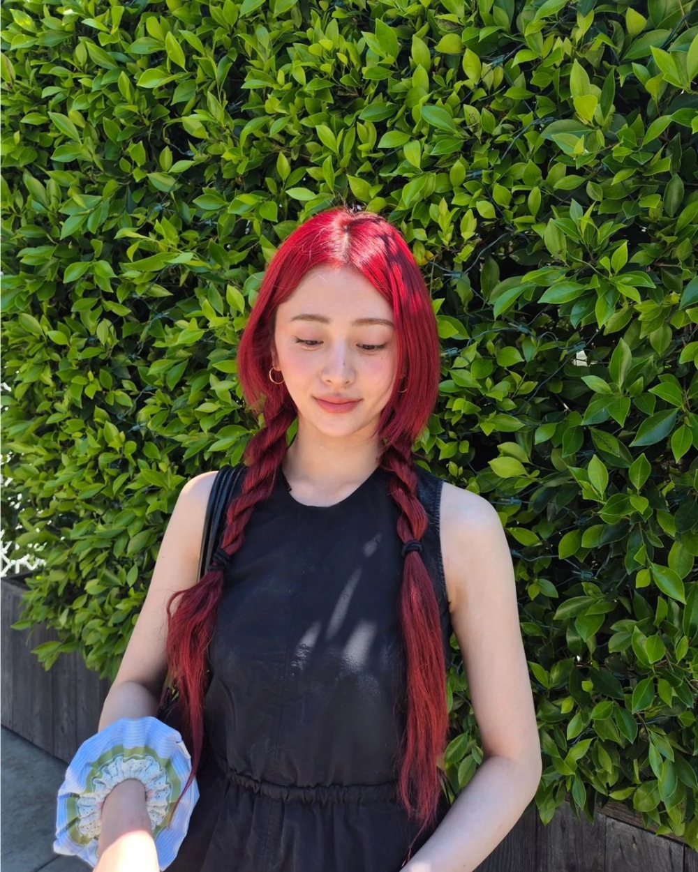 陽光下紅色系看起來更搶眼