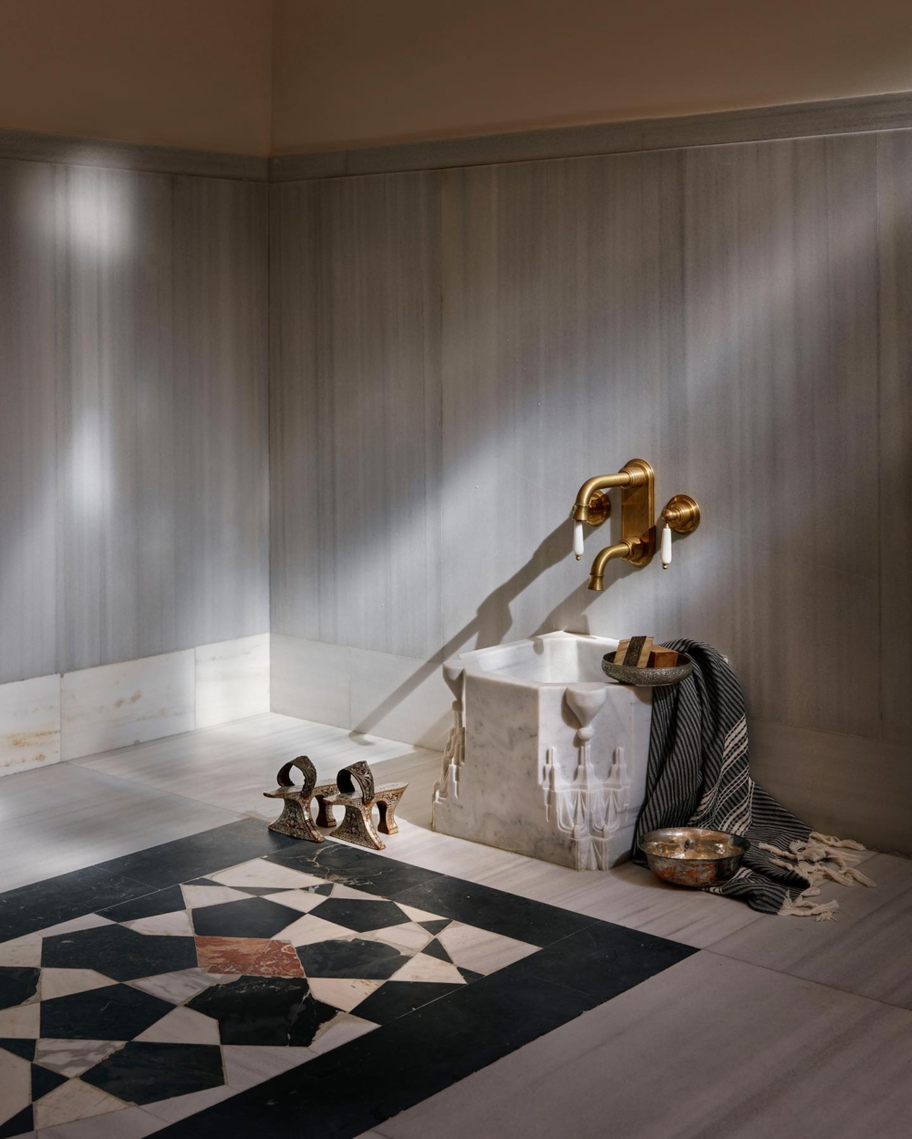 轉型成為一座結合現代功能的博物館，