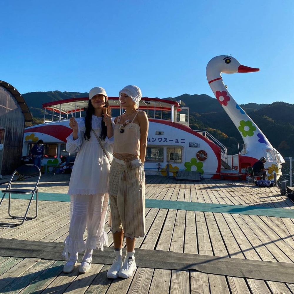 可以選擇棉質、棉麻等材質的褲款