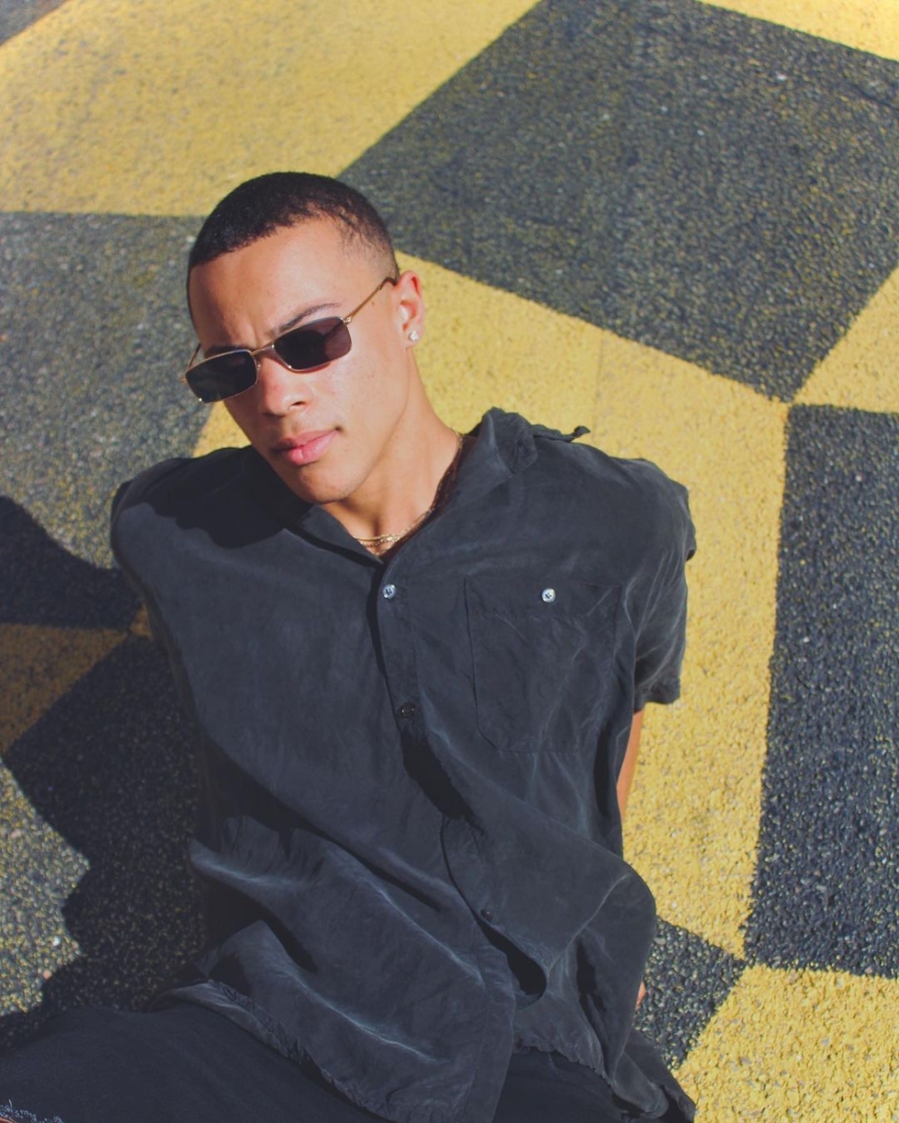 Sasha Zhoya在在大學時主修芭蕾舞和現代舞