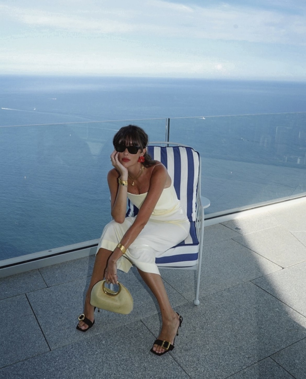 博主Julie Sergent Ferreri的穿搭。