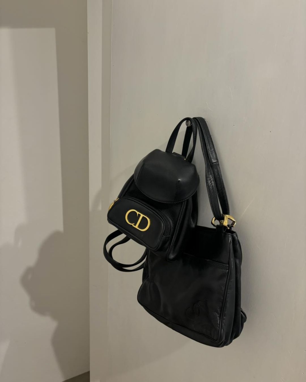 Hedy有不少Dior的中古手袋