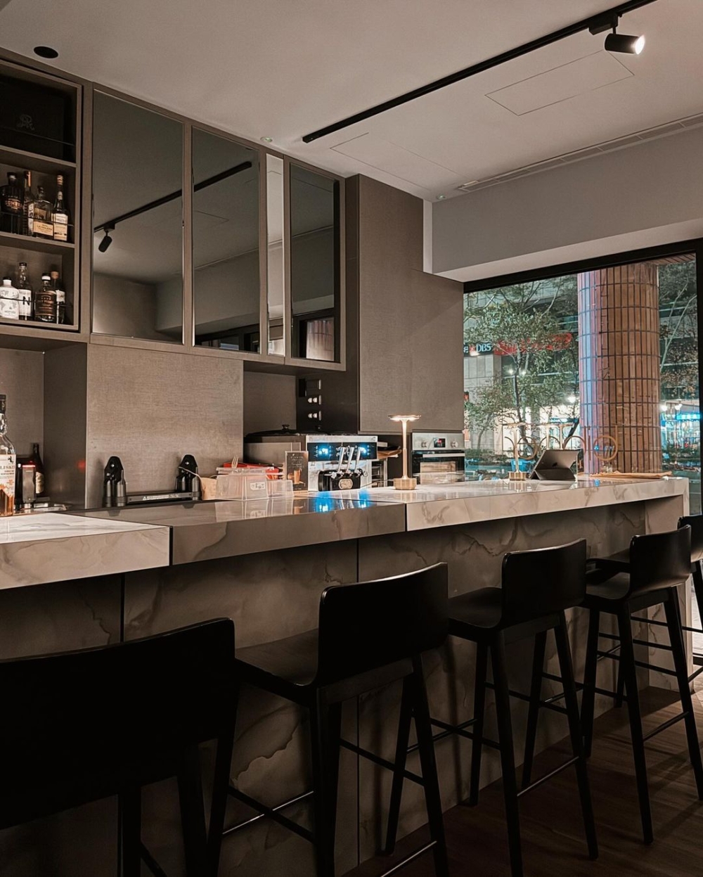 大理石桌面質感滿滿