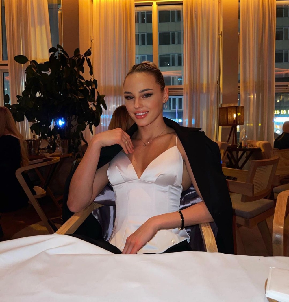 Daria Bilodid大眼睛、圓潤挺翹的鼻子和陽光笑容外型亮眼