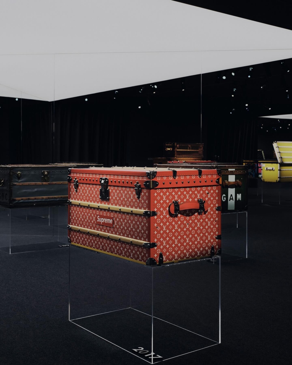 Louis Vuitton 「The Malle Courrier」展覽近一步探索品牌的皮革工藝