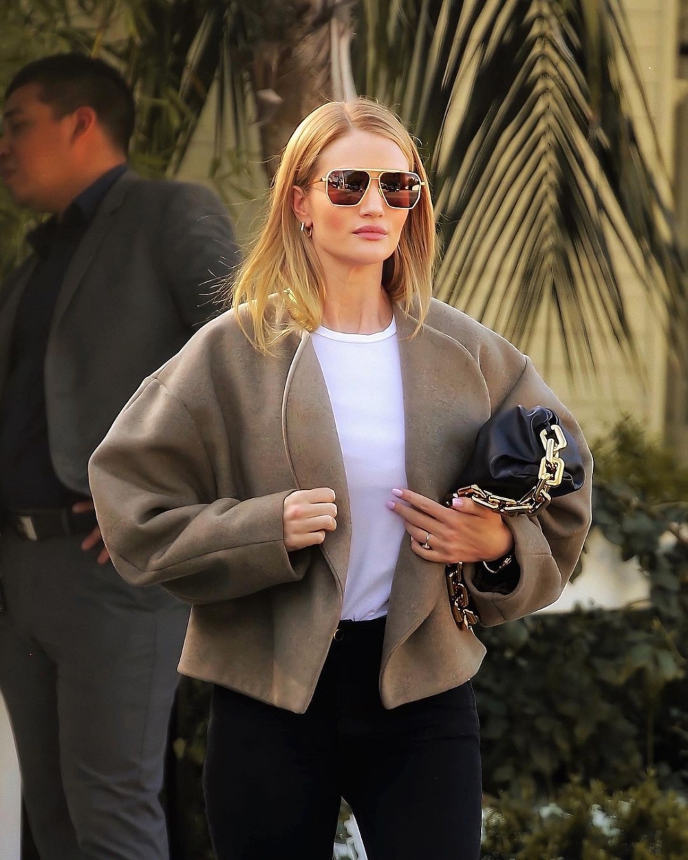 Daniel Lee設計的包款許多名人愛用