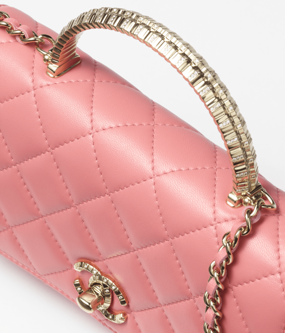 粉色的色調，展現出浪漫的氣息。