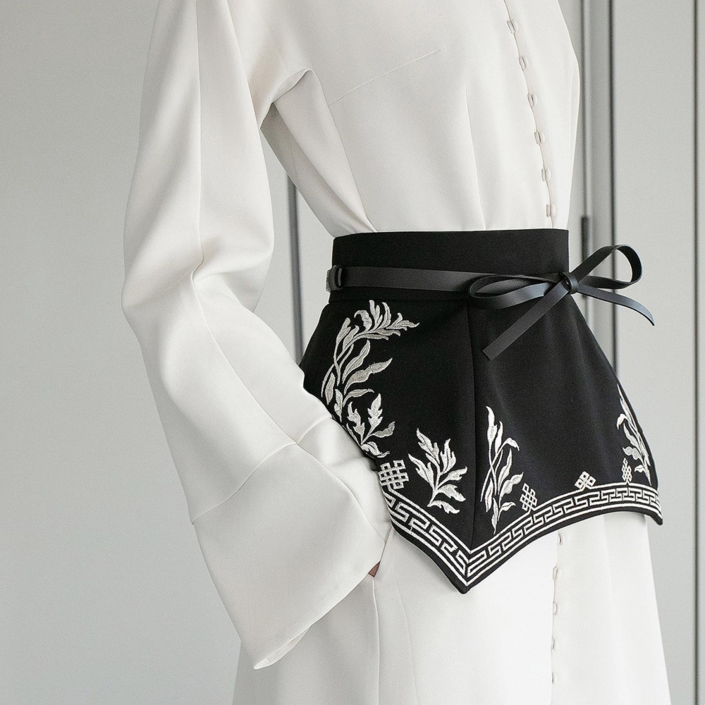 設計也激發了人們對蒙古文化遺產的新興趣