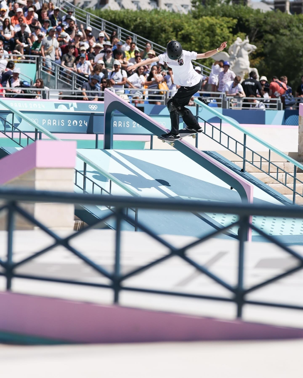 「穩定性極佳、滑行時失誤較少」都是她此次獲勝的關鍵之一