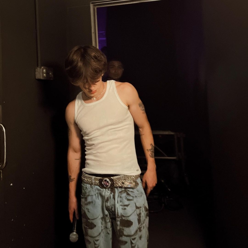 Johnny對家人及朋友的感情相當重視