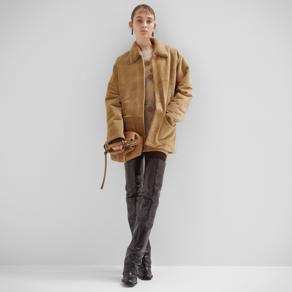 【定価70万円 未使用】 FENDI レザーライダース コレクションモデル 50 FENDI 2024秋冬全新版本By The Way Selleria！
