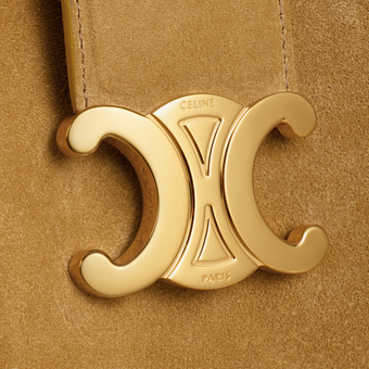 保留品牌的經典標誌凱旋門Logo。