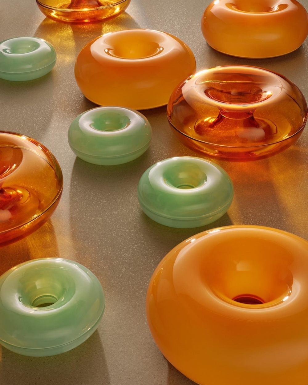 IKEA「VARMBLIXT甜甜圈燈」