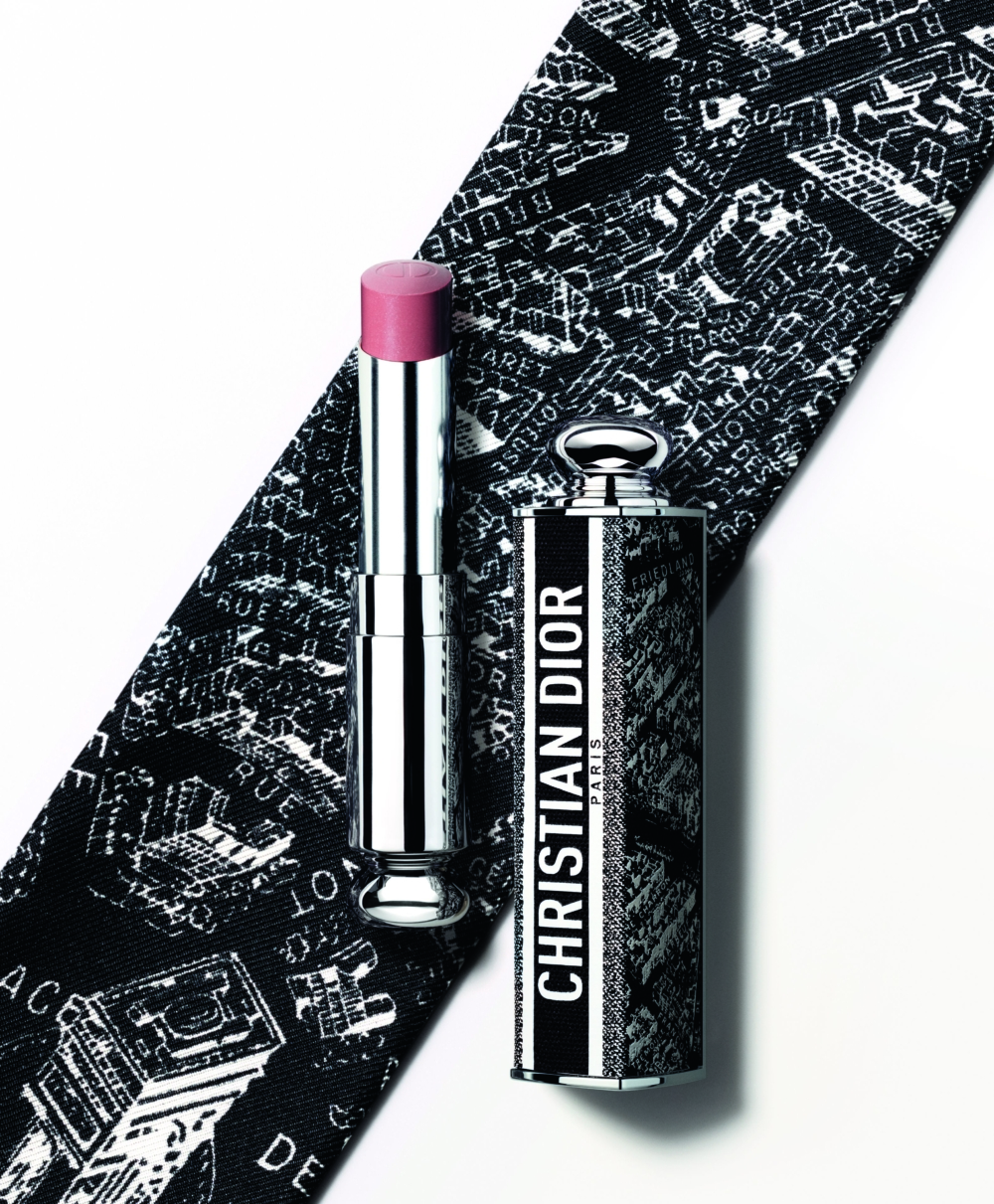 癮誘唇膏外殼本次也披上經典的巴黎地圖外衣