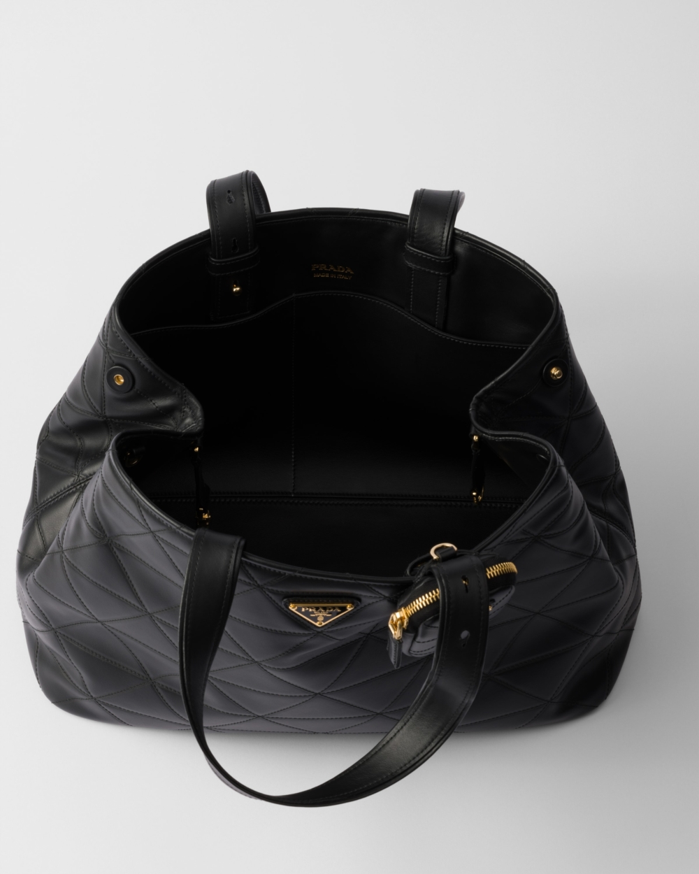 Prada大號絎縫皮革手提袋