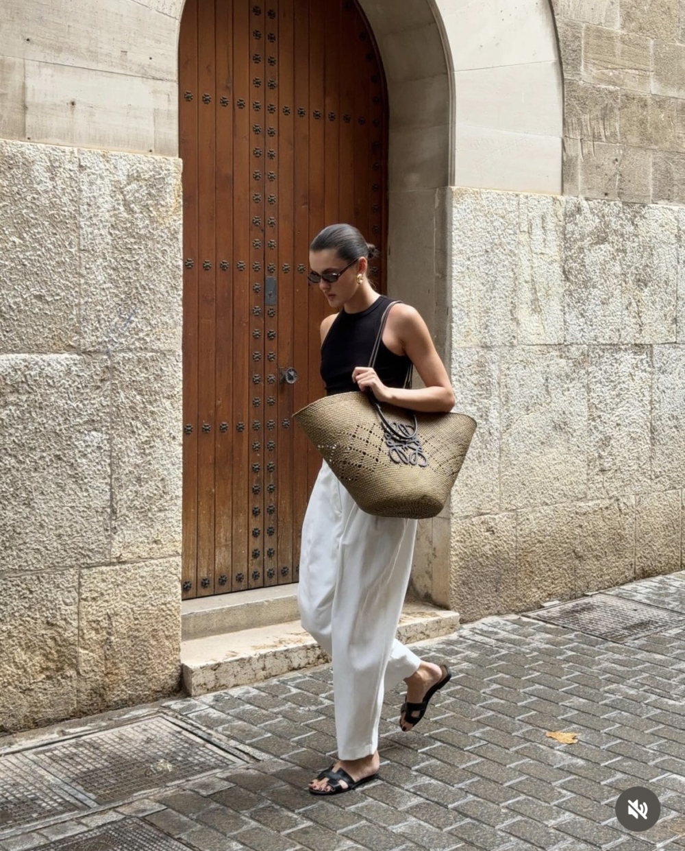 清爽的夏季絕對少不了有型的背心。