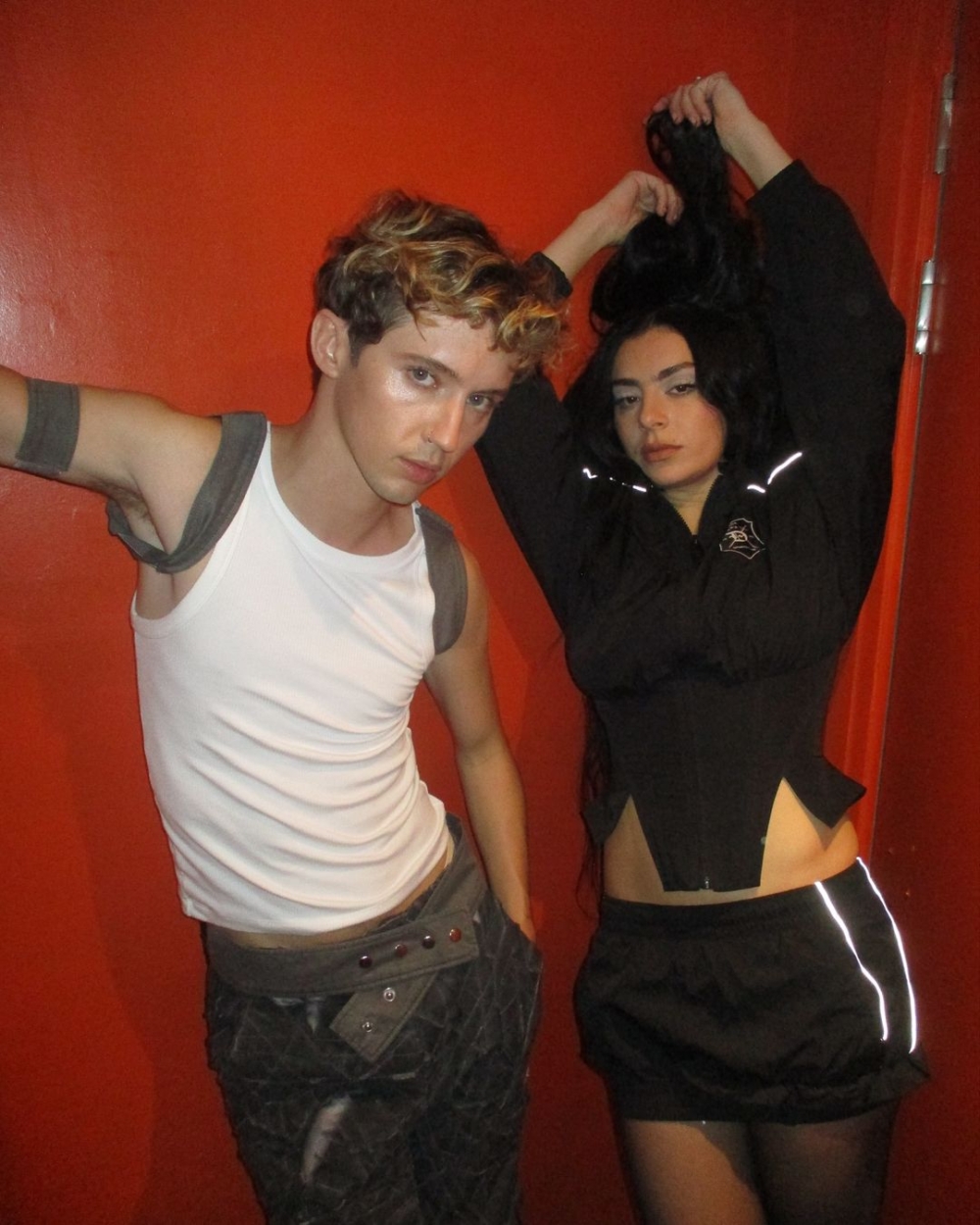 Charli XCX與Troye Sivan 合作歌曲