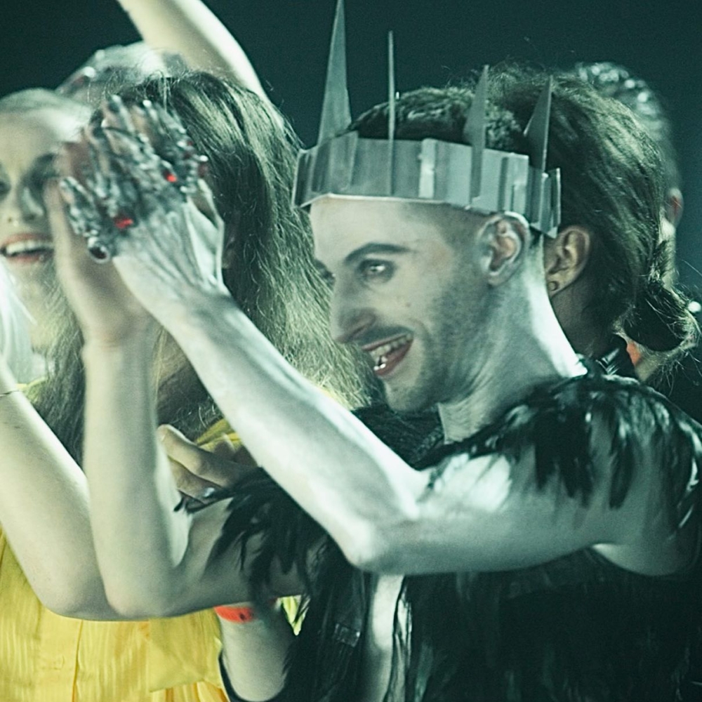 推出長達24小時的巨作《H6R3》