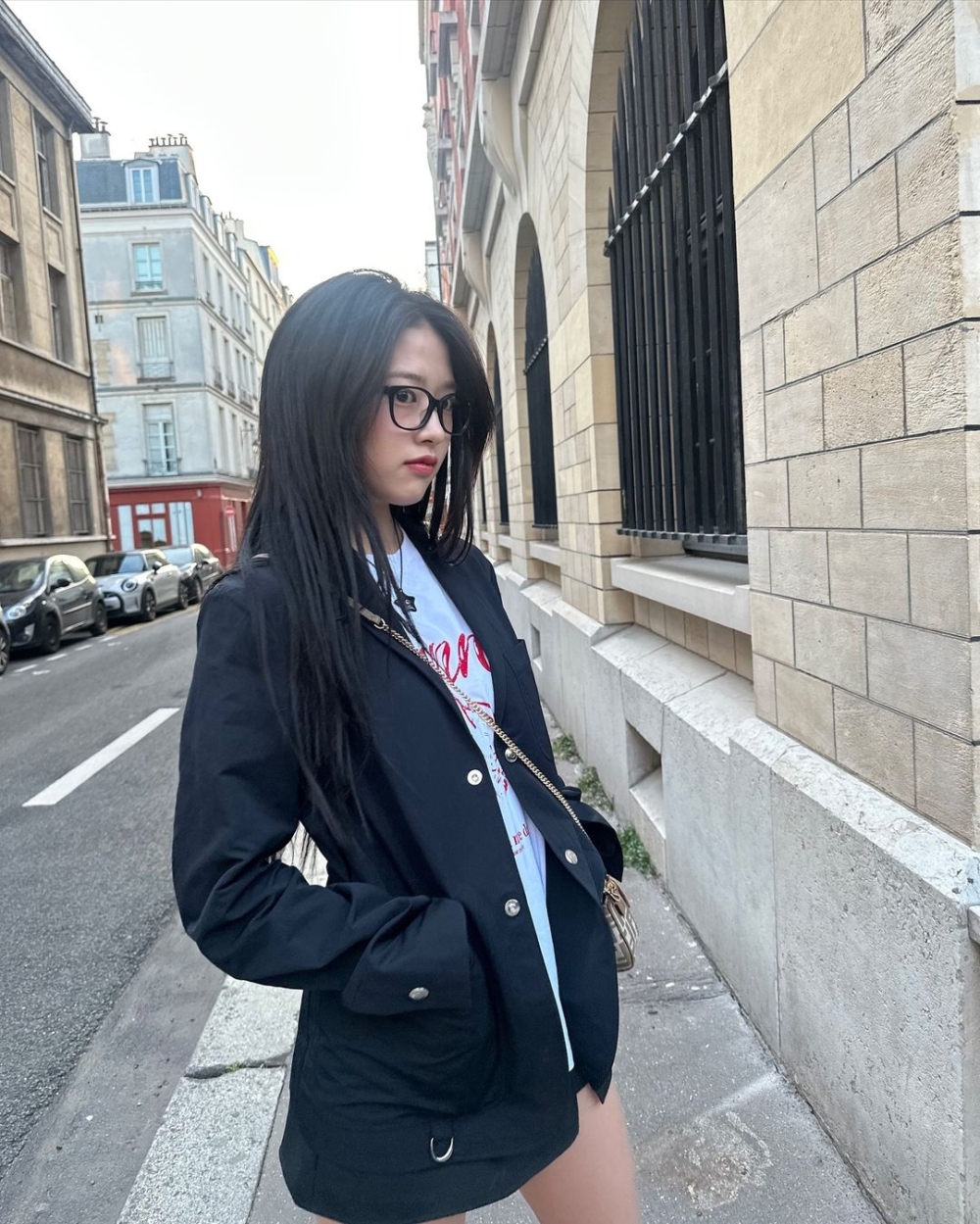 展現正式氛圍的西裝外套可以選擇寬鬆一點的