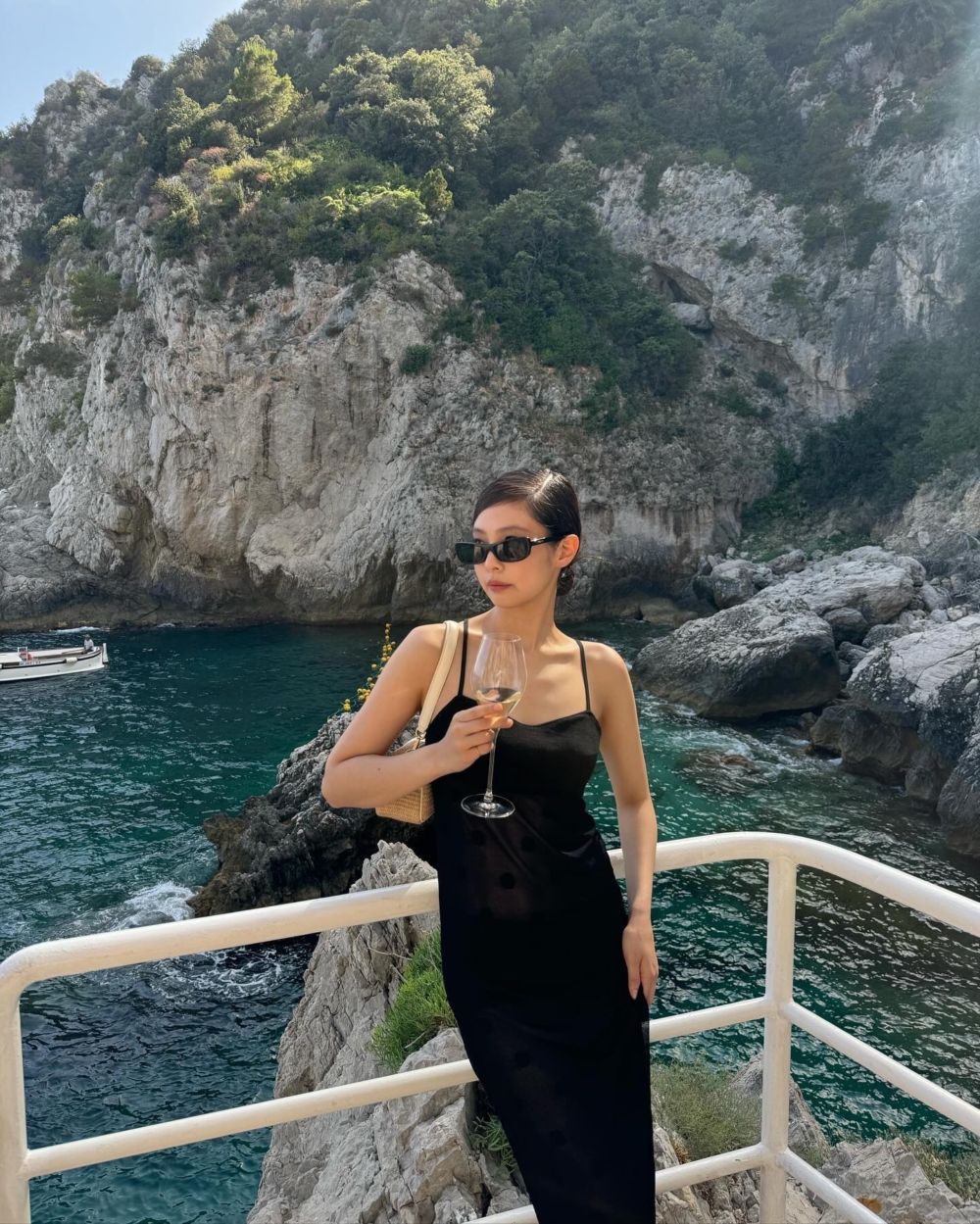 Jacquemus的15週年大秀,邀請好友Jennie作為閉秀模特兒