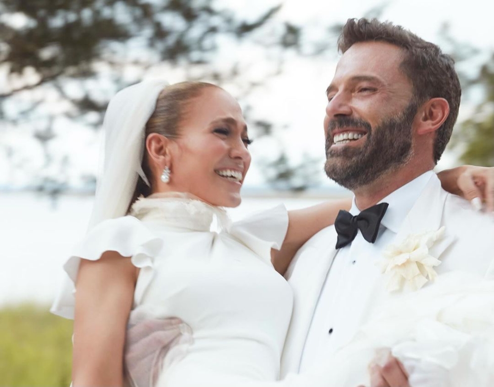 對於這段愛得高調、轟烈的童話婚姻,最終走到離婚,不少人感到唏噓。