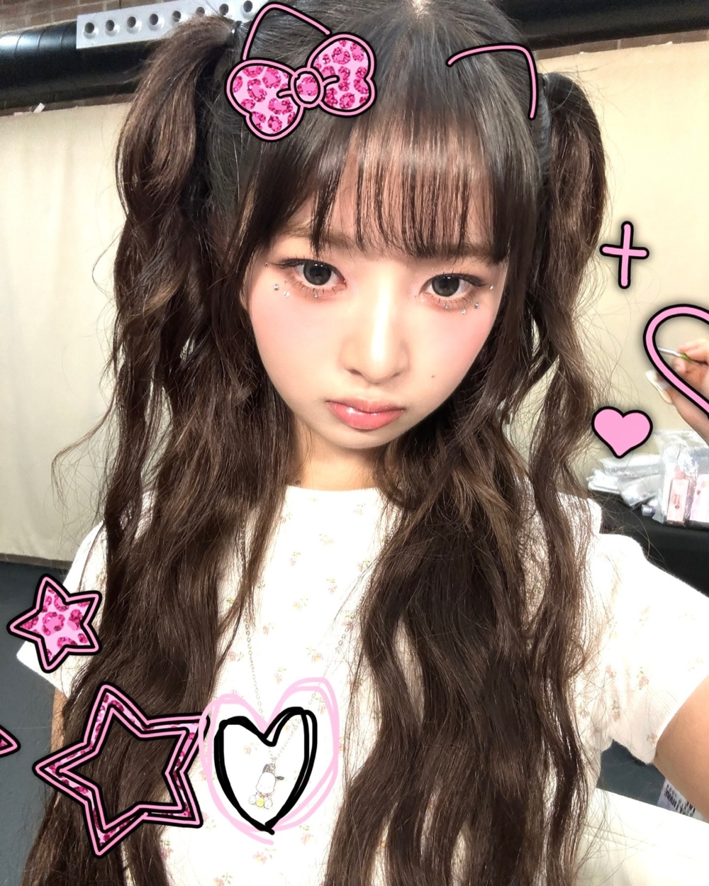 Y2K拍照潮流韓星也跟上