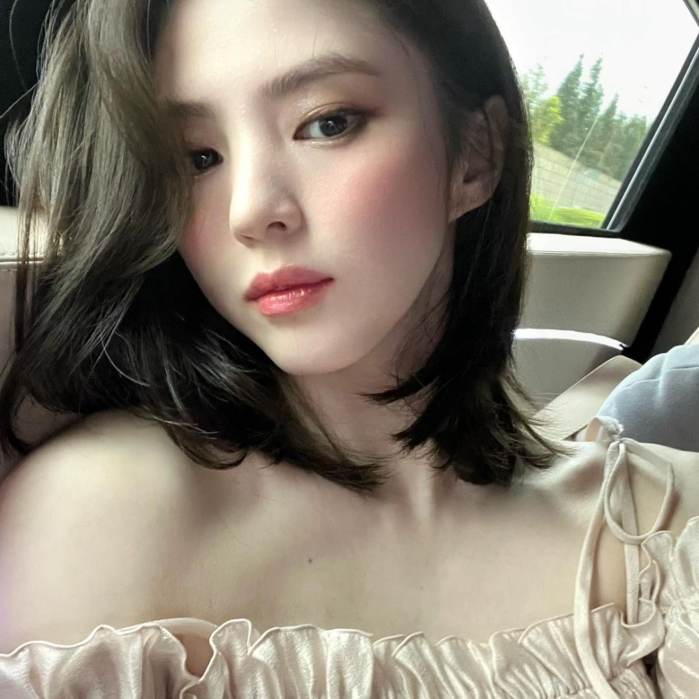 鎖骨髮打造慵懶的法式氛圍感