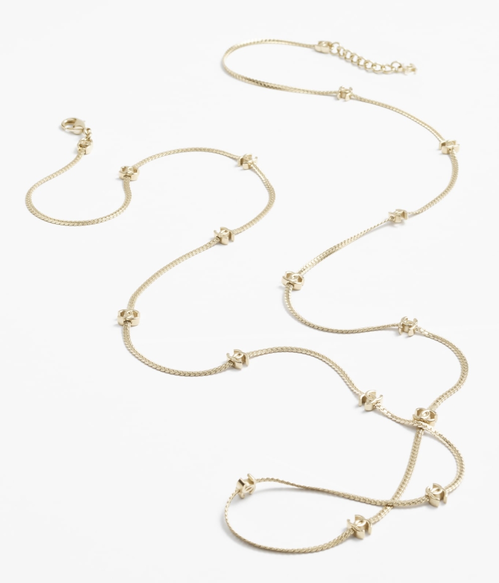 低調傳遞出CHANEL經典優雅的品味。