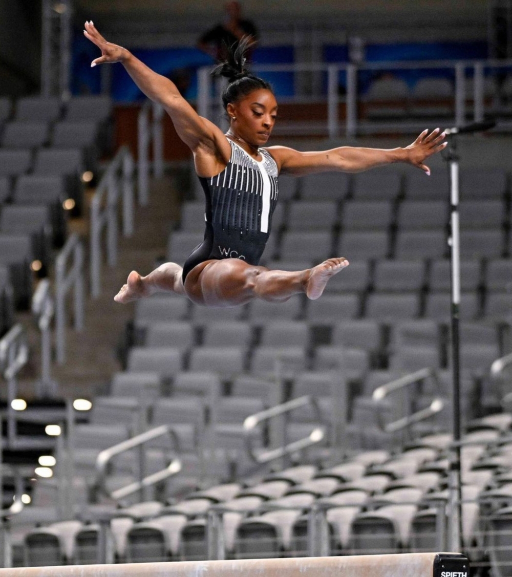 6歲開始學習體操就展現驚人天賦