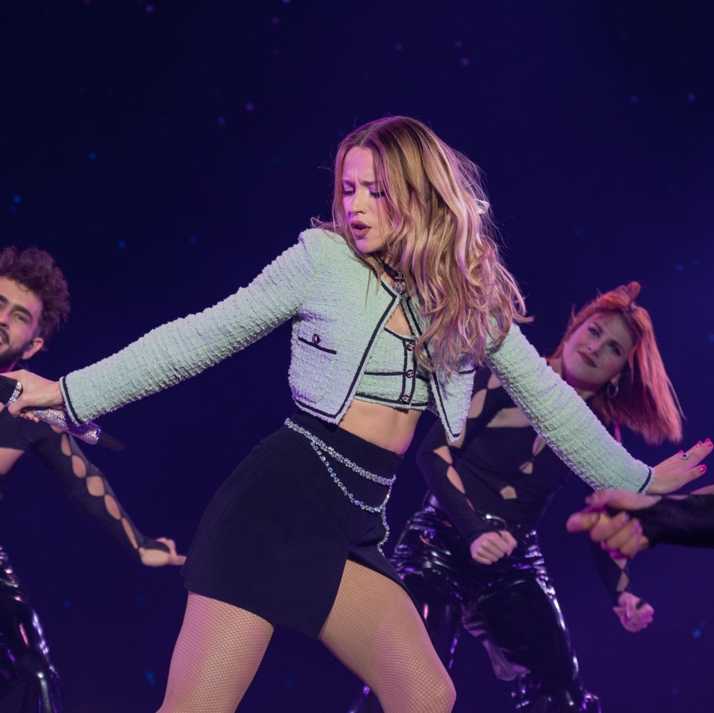 CHANEL專門量身打造舞台服