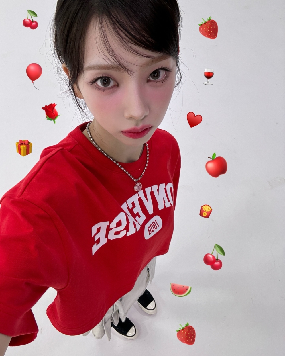 Y2K拍照潮流韓星也跟上