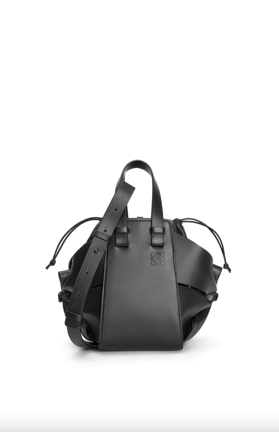 LOEWE × 松本破風藝術家合作系列手袋3:Compact Hammock bag in calfskin