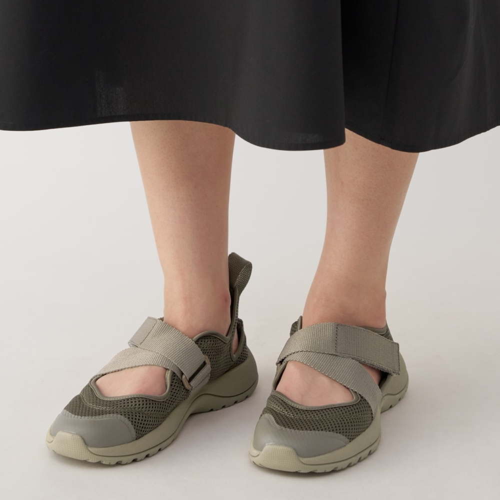 復古Mary Jane鞋推薦 2. MUJI