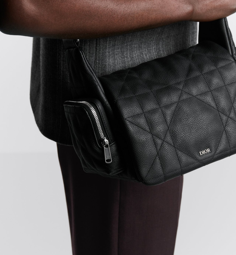 全新演繹經典House of Dior主題圖案。