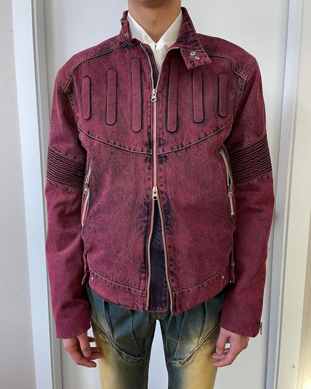 強調美麗不應局限於身體的束縛，而是應該解放它