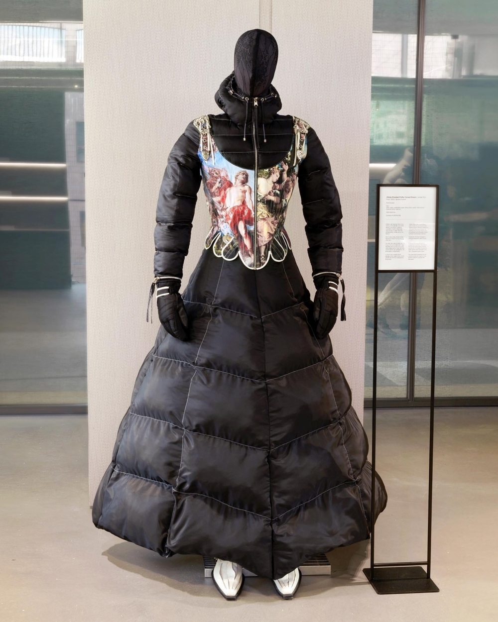 Juntae Kim還常常從維多利亞時代的繁複禮服中汲取靈感