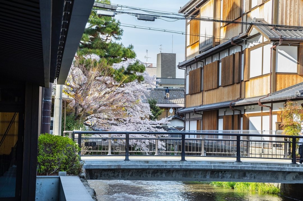 靠近白川河、鴨川、四條河原町、八坂神社、花見小路等等