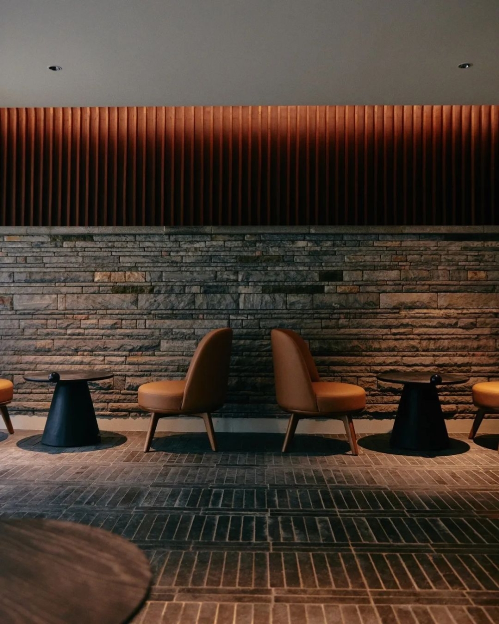 「Jangchung Lounge R」兼具了現代社交和工作需求