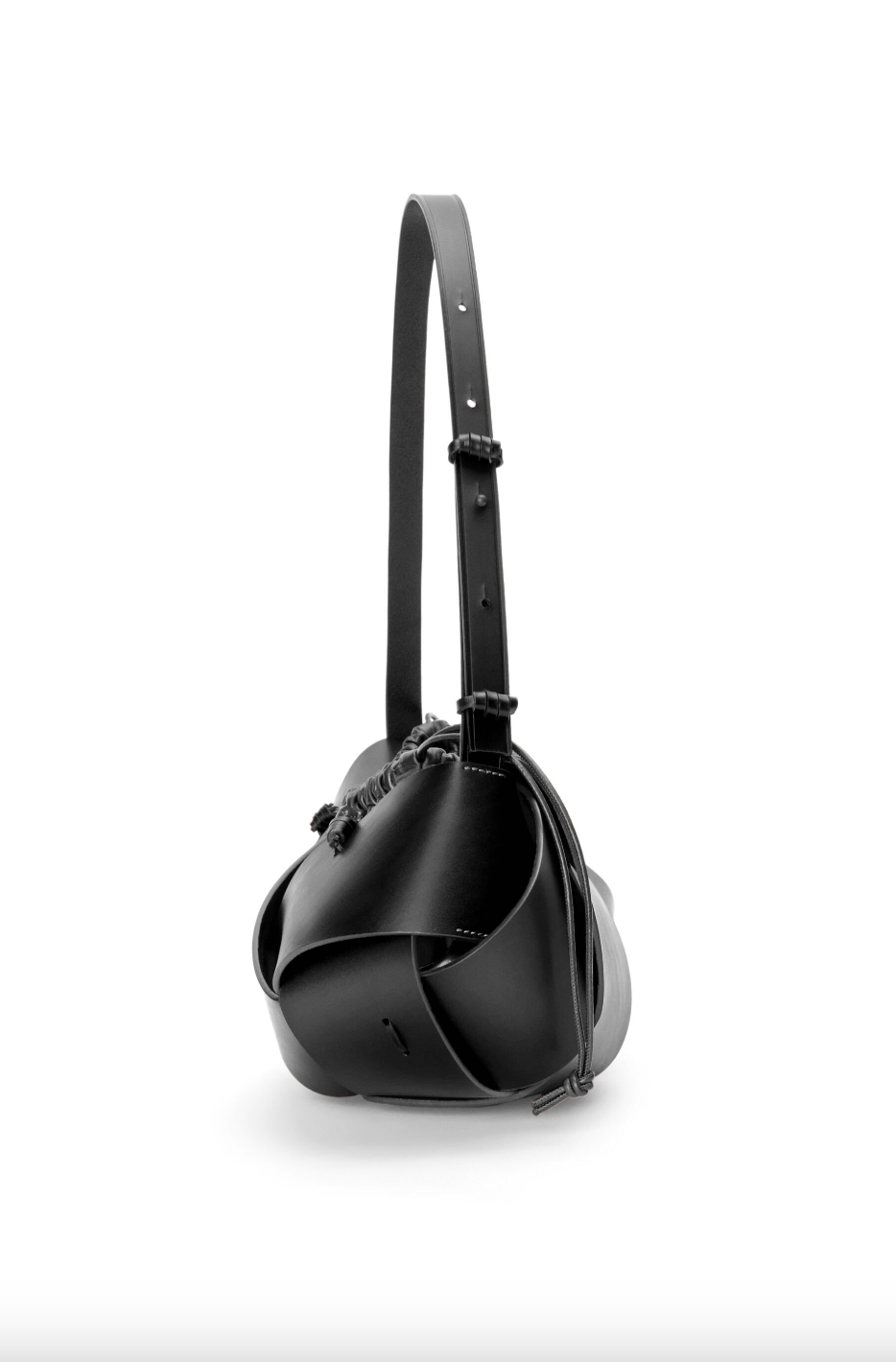 LOEWE × 松本破風藝術家合作系列手袋1:LOEWE Interlaced hobo bag in calfskin
