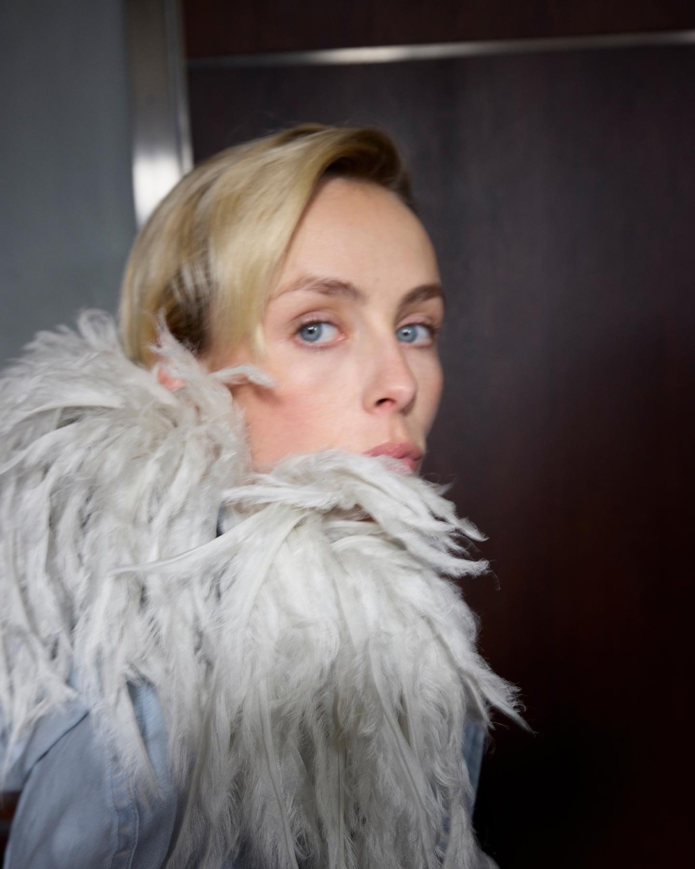 Burberry 2025夏季時裝秀