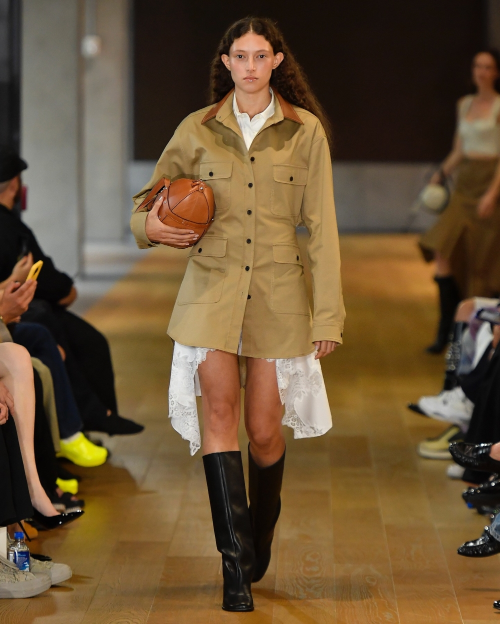 MONSE 2025 春夏系列