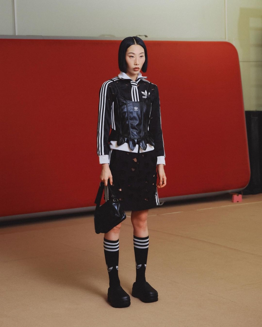 將經典的三線條融入設計